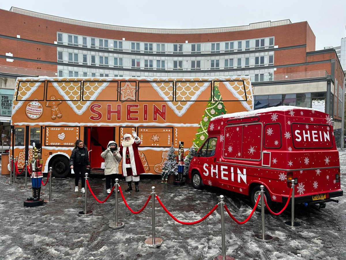 SHEIN Xmas Bus 2