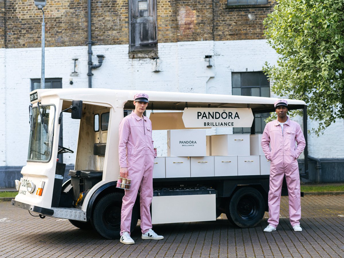 Pandora Milk float 2