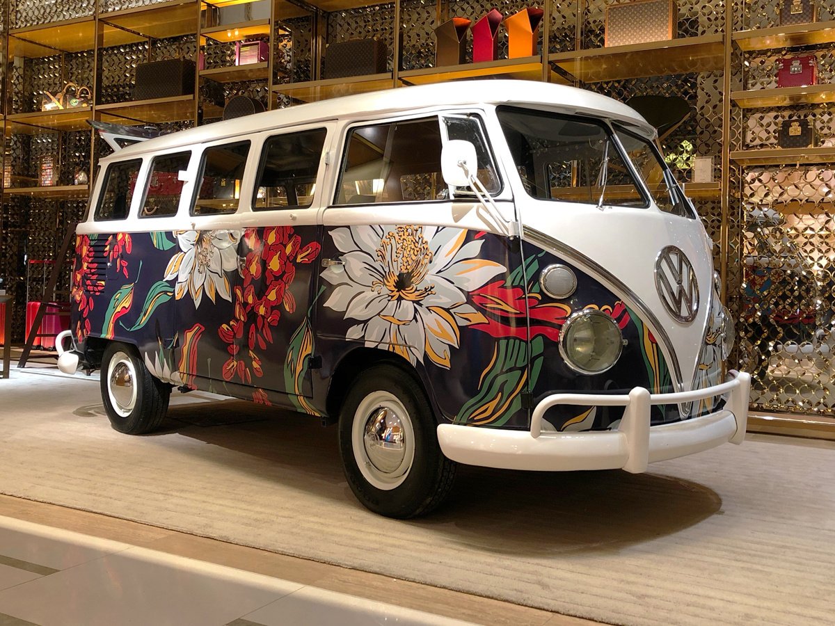 2018 Louis Vuitton Camper 1