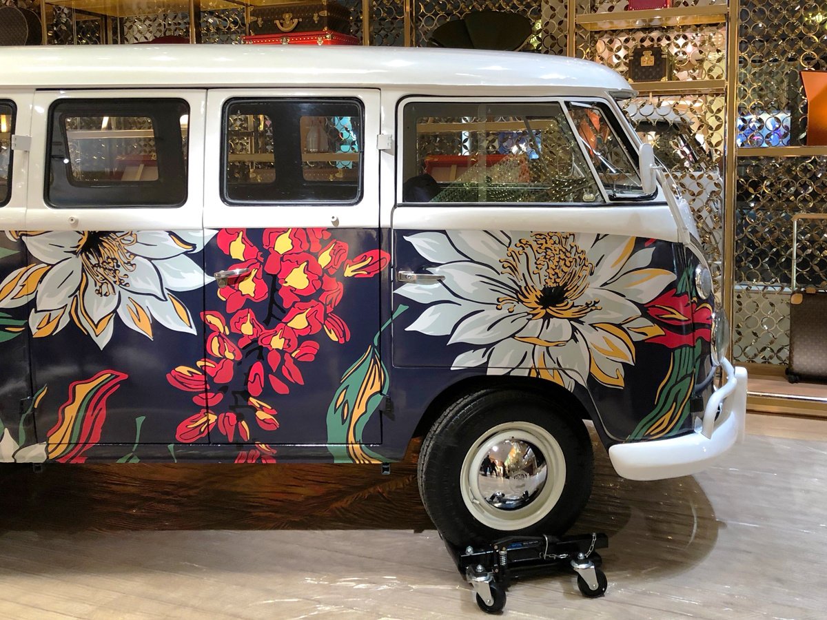 2018 Louis Vuitton Camper 2
